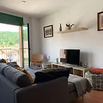 Apartamonti Duplex * Montesquiu