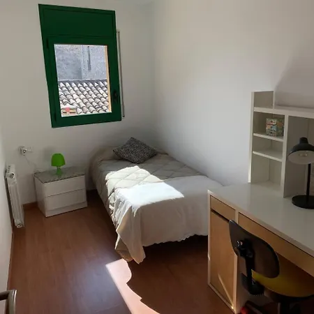 Apartamonti Duplex Montesquiu